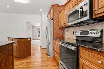 7165 Trappers Ridge, Battle Creek, MI 49014 - Photo 4