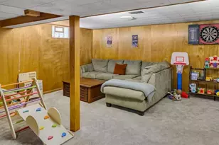 2320 Diamond Ave NE, Grand Rapids, MI 49505 - Photo 18