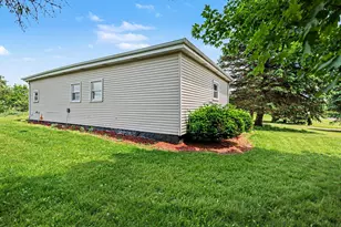 19647 L Dr N, Marshall, MI 49068 - Photo 2