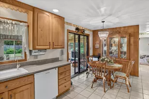 26384 Sweetbriar St, Edwardsburg, MI 49112 - Photo 14