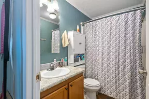 20089 W Lake Montcalm Rd, Howard City, MI 49329 - Photo 6