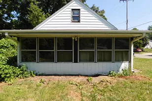 285 Bechman Ave N, Battle Creek, MI 49015 - Photo 2