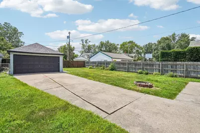 1137 Elm Street, Wyandotte, MI 48192 - Photo 38