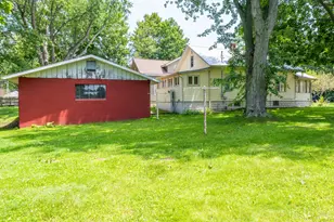 135 W St Joseph St, Coloma, MI 49038 - Photo 4