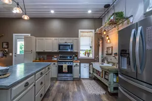 135 W St Joseph St, Coloma, MI 49038 - Photo 64