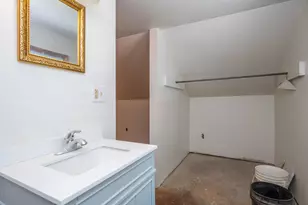 135 W St Joseph St, Coloma, MI 49038 - Photo 24