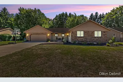4742 Wellington Street, Hudsonville, MI 49426 - Photo 2