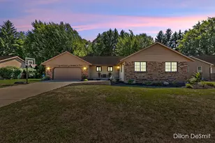 4742 Wellington St, Hudsonville, MI 49426 - Photo 2