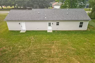 269 W Brooks St, Newaygo, MI 49337 - Photo 4