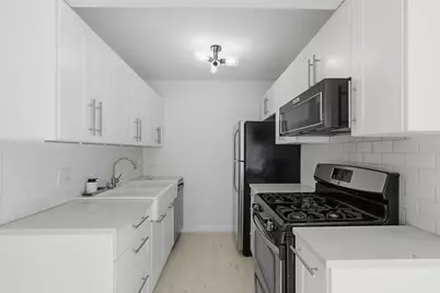 45197 Kensington Street, Utica, MI 48317 - Photo 10