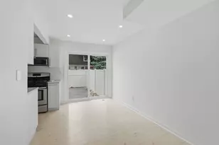 45197 Kensington St, Utica, MI 48317 - Photo 20