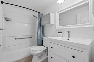 45197 Kensington St, Utica, MI 48317 - Photo 12