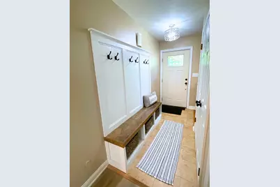 214 S 20th Street S, Battle Creek, MI 49015 - Photo 6