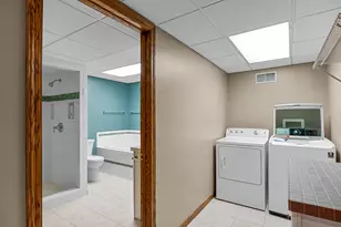 1757 4th St NW, Grand Rapids, MI 49504 - Photo 20