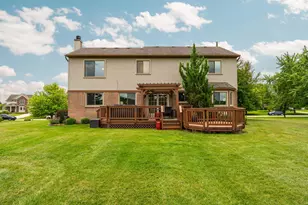 9128 Meadow View Ln, Saline, MI 48176 - Photo 2