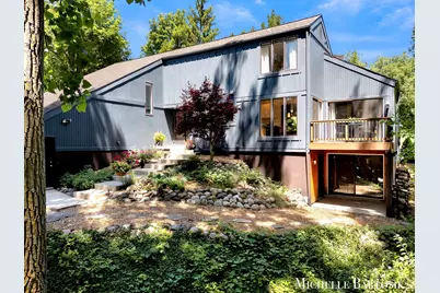3301 Midland Drive SE, Grand Rapids, MI 49546 - Photo 2