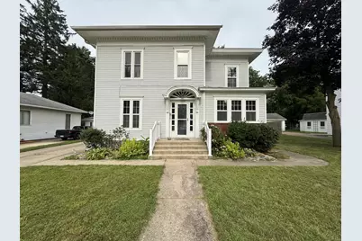 106 Hamilton Street, Dowagiac, MI 49047 - Photo 1