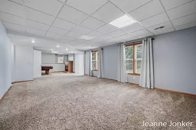 931 Sunset Hills Avenue NW, Grand Rapids, MI 49534 - Photo 14