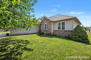 931 Sunset Hills Ave NW, Grand Rapids, MI 49534 - Photo 2