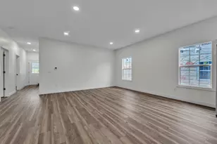 107 Miller St, Dowagiac, MI 49047 - Photo 6