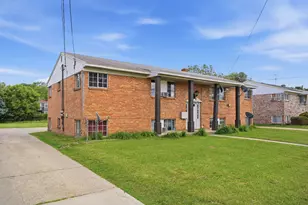 2916 Taft Ave SW, Wyoming, MI 49519 - Photo 2