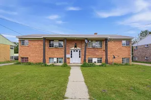 2916 Taft Ave SW, Wyoming, MI 49519 - Photo 1