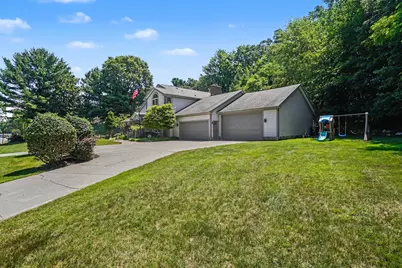 2065 Forest Park Road, Norton Shores, MI 49441 - Photo 6