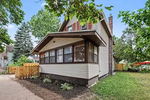 1015 Jennette Ave NW, Grand Rapids, MI 49504 - Photo 4