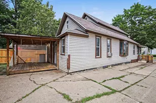 1015 Jennette Ave NW, Grand Rapids, MI 49504 - Photo 24