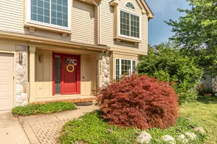2812 Aspen Ridge Dr, Ann Arbor, MI 48103 - Photo 4