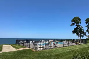 3620 Lakeshore Dr, Saint Joseph, MI 49085 - Photo 4