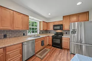 25581 Pleasant Dr, Mattawan, MI 49071 - Photo 4