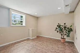 25581 Pleasant Dr, Mattawan, MI 49071 - Photo 12