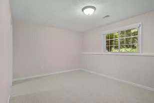 475 Timberlake Dr E, Holland, MI 49424 - Photo 32