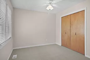 475 Timberlake Dr E, Holland, MI 49424 - Photo 6