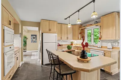 2573 Ramblewood Drive, Kalamazoo, MI 49009 - Photo 8