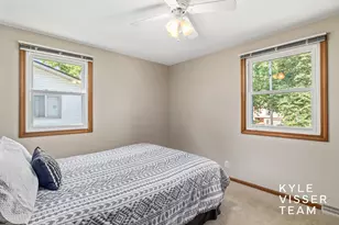 2032 Edgewood Ave SE, Grand Rapids, MI 49546 - Photo 24