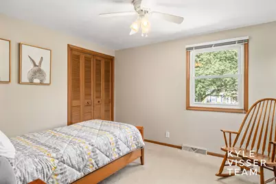 2032 Edgewood Avenue SE, Grand Rapids, MI 49546 - Photo 28