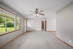 2296 Janellen Dr, Niles, MI 49120 - Photo 8