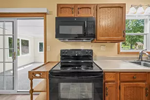 2296 Janellen Dr, Niles, MI 49120 - Photo 18