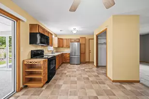 2296 Janellen Dr, Niles, MI 49120 - Photo 14