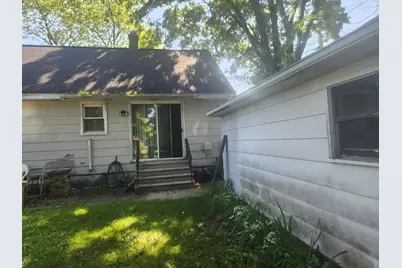 127 Gratton Street, Bad Axe, MI 48413 - Photo 2