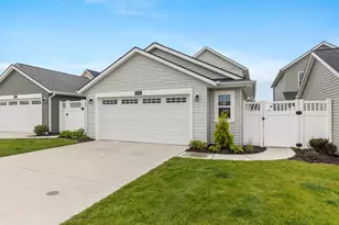 7904 Greendale Dr SE, Byron Center, MI 49315 - Photo 24