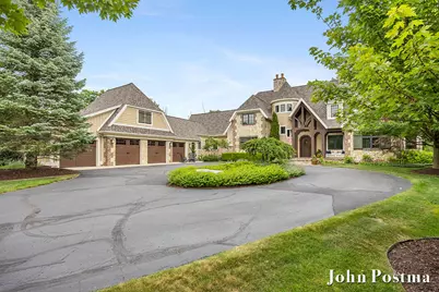 5914 Whitworth Court SE, Grand Rapids, MI 49546 - Photo 2