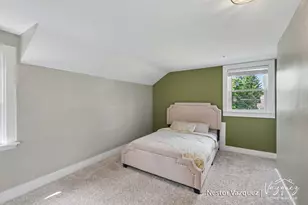 234 Knapp St NE, Grand Rapids, MI 49505 - Photo 16