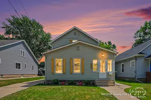 234 Knapp St NE, Grand Rapids, MI 49505 - Photo 2