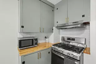 234 Knapp St NE, Grand Rapids, MI 49505 - Photo 12