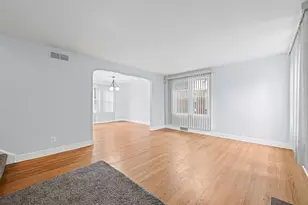 6953 Mayburn St, Dearborn Heights, MI 48127 - Photo 8