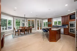 2141 Autumn Hill Dr, Ann Arbor, MI 48103 - Photo 12