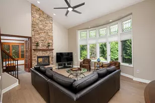 2141 Autumn Hill Dr, Ann Arbor, MI 48103 - Photo 24
